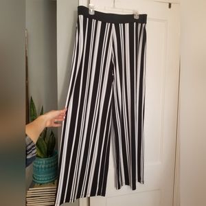 Black & white striped flowy, wide legged Alfani pants